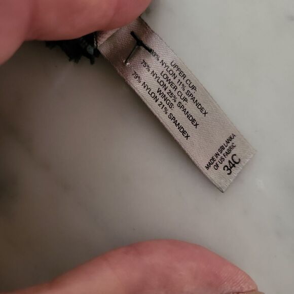 Victoria's Secret Green Bra Size 34C - Picture 4 of 4